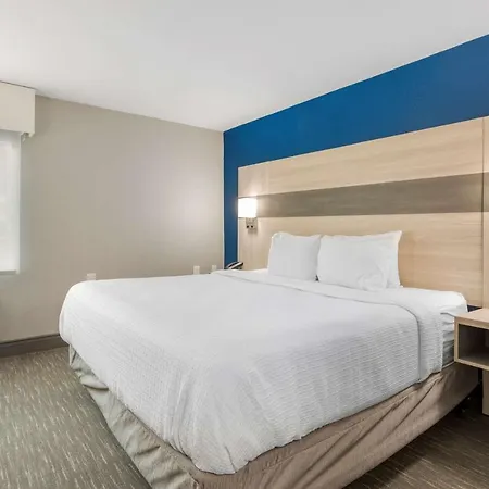 Best Western Plus Magnolia Inn & Suites Cleveland Exterior photo