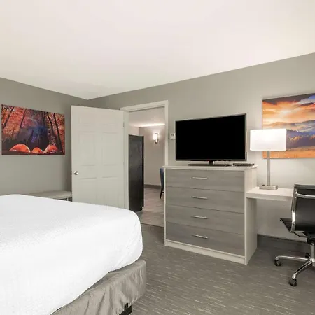 Best Western Plus Magnolia Inn & Suites Cleveland Exterior photo