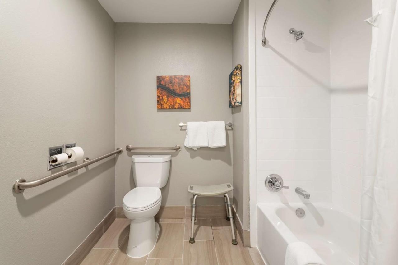 Hotel Western Magnolia & 3*